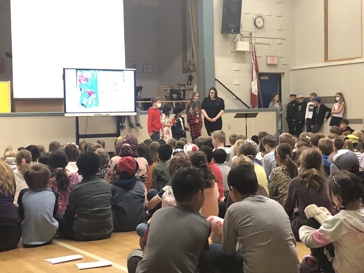 Our first gathering in 2 years, held this morning. Nothing beats this sense of community! Notre première assemblée en deux ans était quelque chose de spéciale! #wearecbe ⁦<a href="/yyCBEdu/">Calgary Board of Education</a>⁩