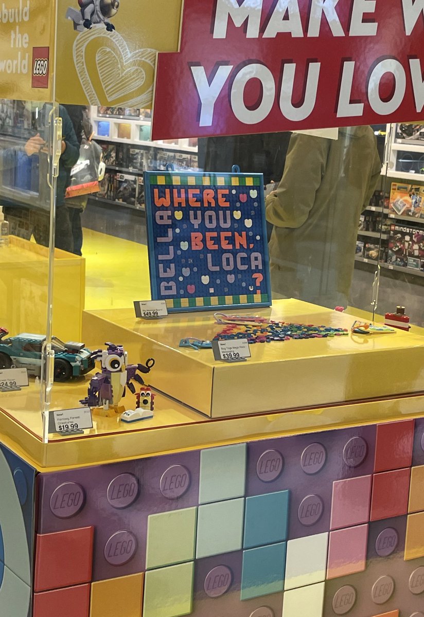 DianQuin's tweet photo. Next Must have Lego set. #TeamJacob #TeamEdward #TwilightSparkle https://t.co/WY13yy7Xtc