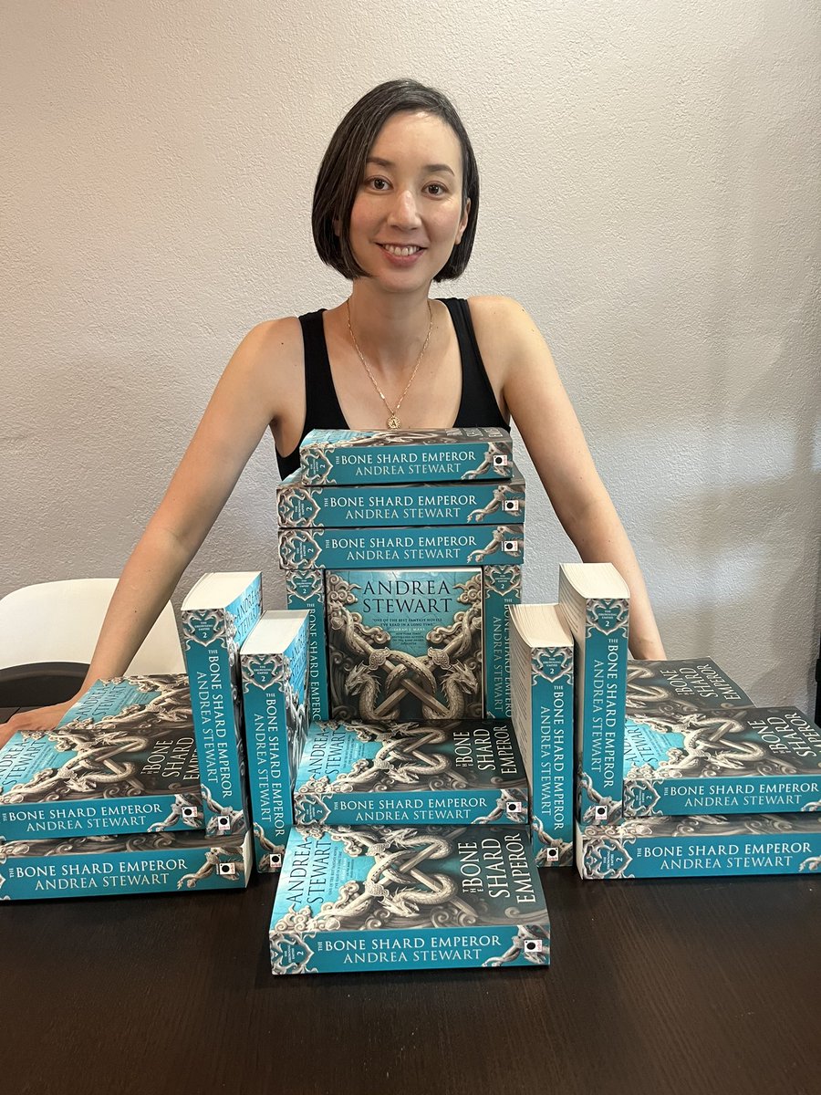 AndreaGStewart's tweet photo. International giveaway! Got my UK and US copies of THE BONE SHARD EMPEROR in paperback! Your choice of signed UK or US version, a Mephi mug, your choice of sticker, and if you haven’t read the first book, a paperback of that as well. RT and follow to enter! Ends 5pm PST 4/5 https://t.co/7YJaLPK57y