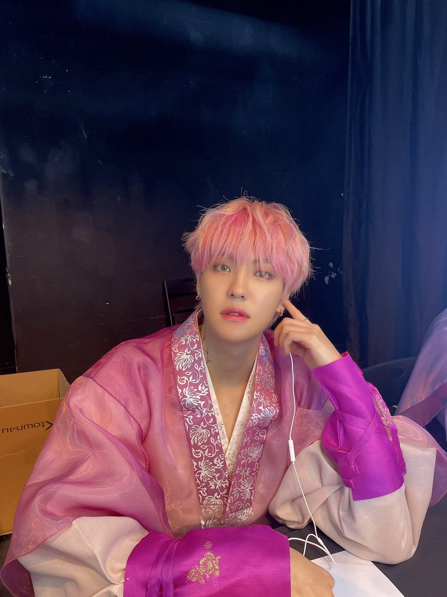 TheKingDom_GF's tweet photo. [LOUIS👑]

행복했다❤️

#KINGDOM #킹덤 #LOUIS #루이 https://t.co/PAoWkEWY1C