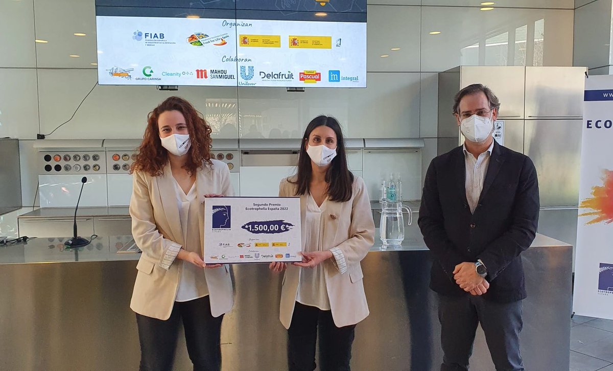 Ecotrophelia_ES's tweet photo. 🙌 Esta XIII Edición de #ECOTROPHELIA ha estado llena de innovación, sostenibilidad y sobre todo...sabor! 🙌

Una edición muy reñida donde el jurado ha tenido que tomar una dificil decisión 👏 Todos los equipos han presentado unos productos increíbles

https://t.co/5Fg9pPJDGX https://t.co/kCmW0gGd95