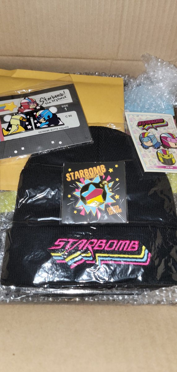 mkexpert01's tweet photo. IM SO FREAKIN EXCITED RN. @starbomb im just happy to have the vinyls all together https://t.co/vTIV9nrHMn