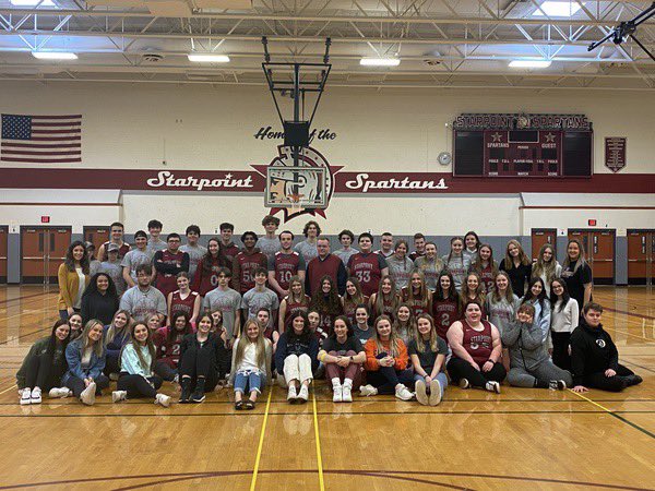 Unified basketball and unified cheer unite!! 📣🏀 #inclusion #yac @aworkofheart13 @MarisaSparacino