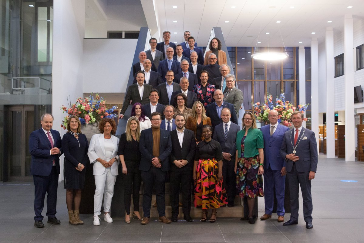 Raad Veenendaal tweet media