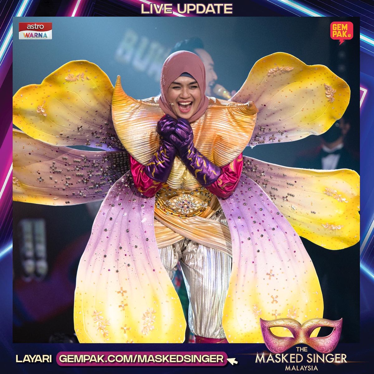 Astro_Gempak's tweet photo. #GempakLive: Ohsem betul Orkid! Tekaan korang betul tak? ๐ Hello Liza Hanim! ๐๐ป
Tonton video menarik persembahan di https://t.co/UFsYmMEXGT sekarang!
.
#TheMaskedSingerMalaysia
#SiapaDiSebalikTopeng
#TheMaskedSingerMY2
#TMSM2
#TMSM
#SelongkarKasiBongkar https://t.co/0zR9CgPQTB