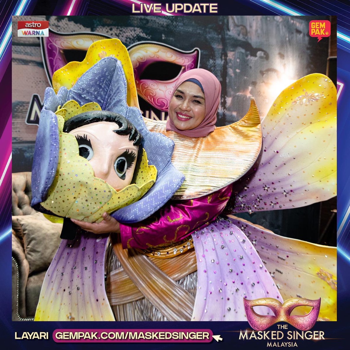 Astro_Gempak's tweet photo. #GempakLive: Ohsem betul Orkid! Tekaan korang betul tak? ๐ Hello Liza Hanim! ๐๐ป
Tonton video menarik persembahan di https://t.co/UFsYmMEXGT sekarang!
.
#TheMaskedSingerMalaysia
#SiapaDiSebalikTopeng
#TheMaskedSingerMY2
#TMSM2
#TMSM
#SelongkarKasiBongkar https://t.co/0zR9CgPQTB