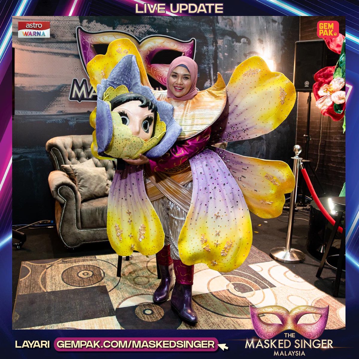 Astro_Gempak's tweet photo. #GempakLive: Ohsem betul Orkid! Tekaan korang betul tak? ๐ Hello Liza Hanim! ๐๐ป
Tonton video menarik persembahan di https://t.co/UFsYmMEXGT sekarang!
.
#TheMaskedSingerMalaysia
#SiapaDiSebalikTopeng
#TheMaskedSingerMY2
#TMSM2
#TMSM
#SelongkarKasiBongkar https://t.co/0zR9CgPQTB