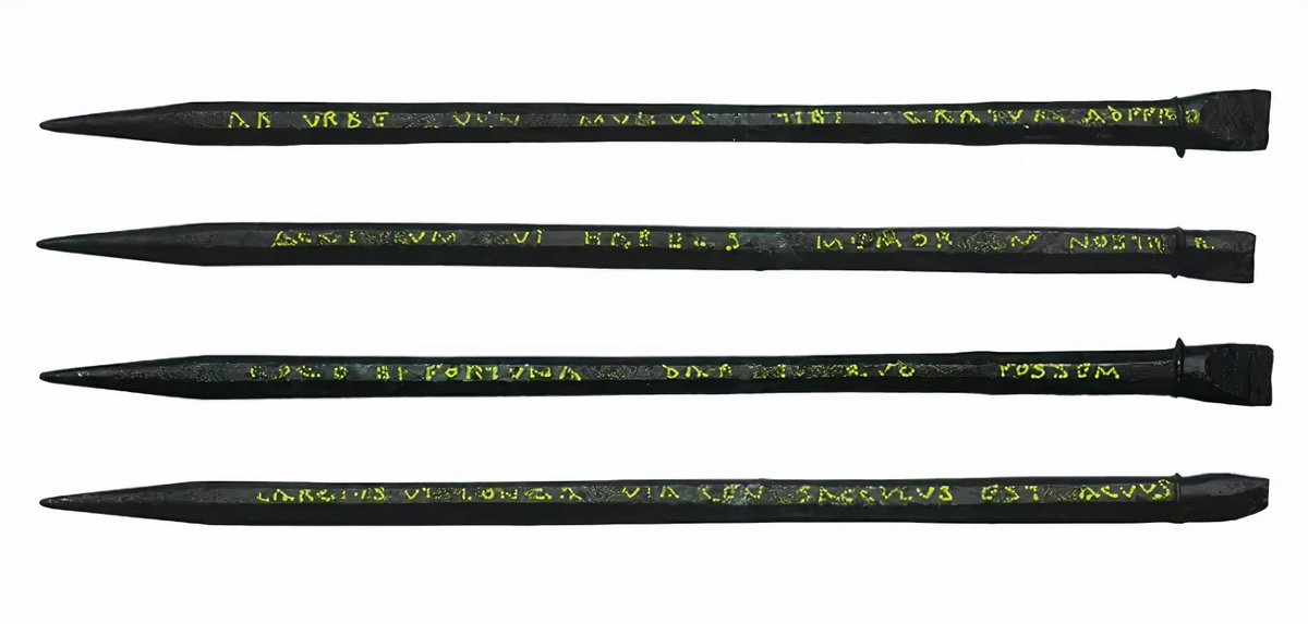 Mottostv's tweet photo. "I went to Rome and all I got you was this stylus!"
This Ancient Roman pen with an inscribed joke dates back nearly 2,000 years. It was found under the streets of London.
#archeology #roman #joke #gift #historia #pen #london #ancient https://t.co/duqjj727AY