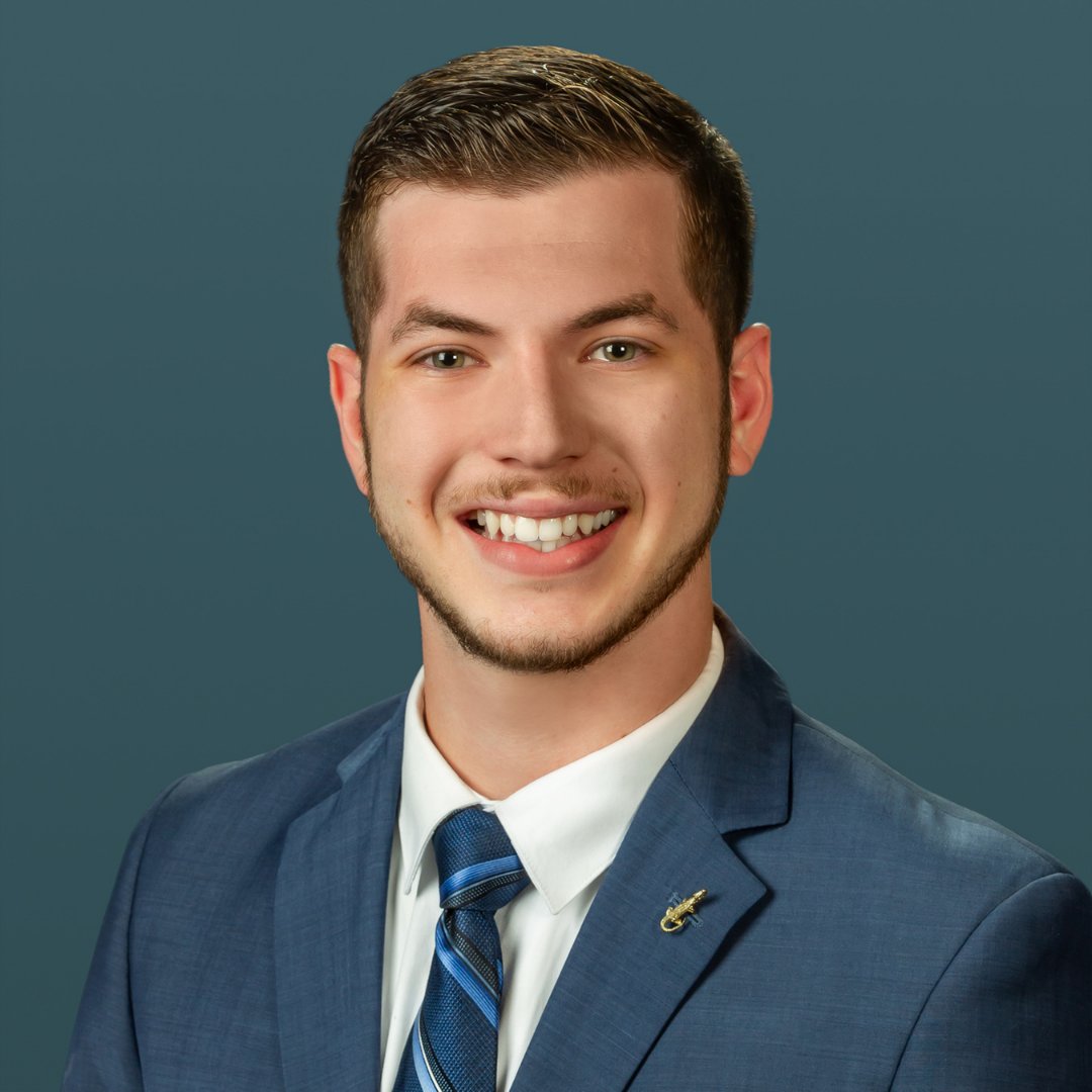 AEPi's tweet photo. Jewish leadership can take on many forms, within and beyond the AEPi chapter. Brother Noah Fineberg (Florida, 2023), has not only shown leadership in his local community but also in AEPi and at the University of Florida. Read his Friday Piday here: https://t.co/chsVooyp6A https://t.co/wEUtQBsxhy