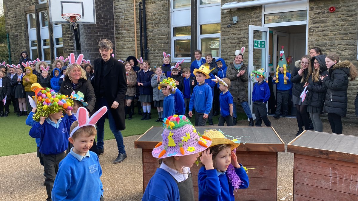 BlackoPrimary's tweet photo. Our traditional bonnet parade is back!
We had a wonderful afternoon with our parents and families celebrating the end of term and Easter with a bake sale and bonnet parade! Don't they all look fabulous 🐣 #easter #bonnetparade #funtimes @ThePENNiNETrust https://t.co/obcHcxSxPY