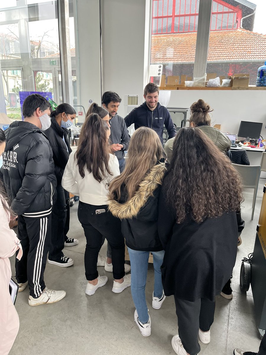 FabLivingLab's tweet photo. Elementary school students today to imagine the wonderful possibilities for plastic recycling with @FabLivingLab and #GreenFablab at #octroi Nancy using @INEDIT6.
#DoItTogether #Cocreation #OpenManufacturing
@Dupont_lo @fabbiocrux @ENSGSI https://t.co/rWCCB60WiY