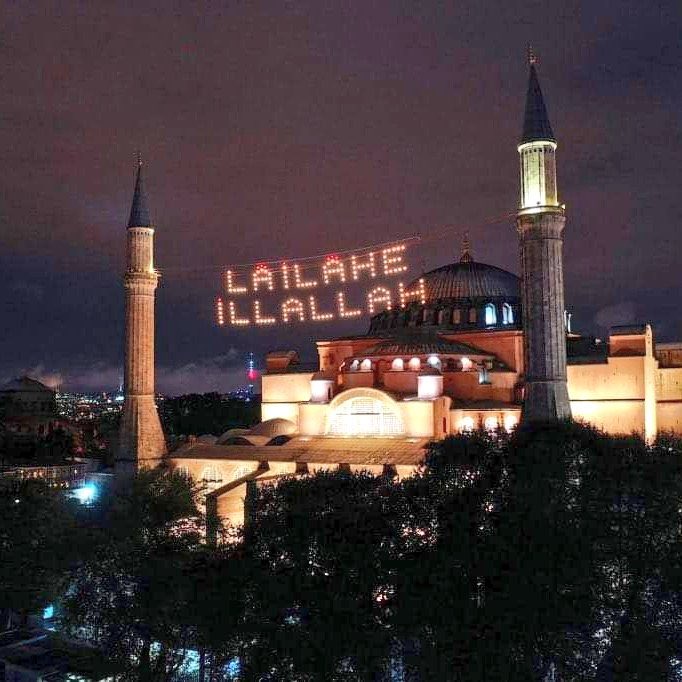 Başı rahmet, ortası mağfiret, sonu ebedî azaptan kurtuluş olan mübarek Ramazan ayının tüm İslam Alemi için hayra, huzura ve berekete vesile olmasını yüce Allah’tan niyaz ediyorum. 
#Ramazan