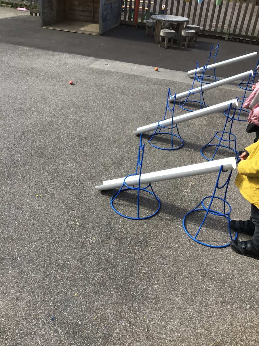 FAB_EYFS's tweet photo. Our Nursery children took part in an egg rolling race this morning.  What a great way to celebrate Easter. @trustilluminate #happyandbright @ourFABschool #Easterfun https://t.co/OStTSBNwml