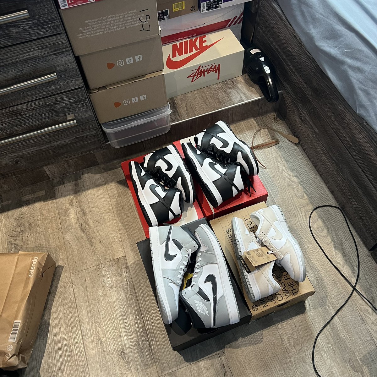 cwydontcook's tweet photo. More and more landing 🙏🏻
@Ace_Pings 
@katana_scripts 
@LynxProxies https://t.co/Yxbqpj4Q9G