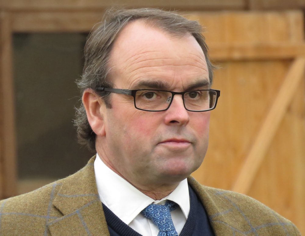 theracehorseguy's tweet image. 💰CASH GIVEAWAY💰

If Alan Kings horse wins the 7.40 at Southwell tonight I will be giving one of you £50 Cash for FREE💵

To enter:

Follow ➡️ @RacingBdg 
Retweet this post 

Good luck 🤞🙏🏽