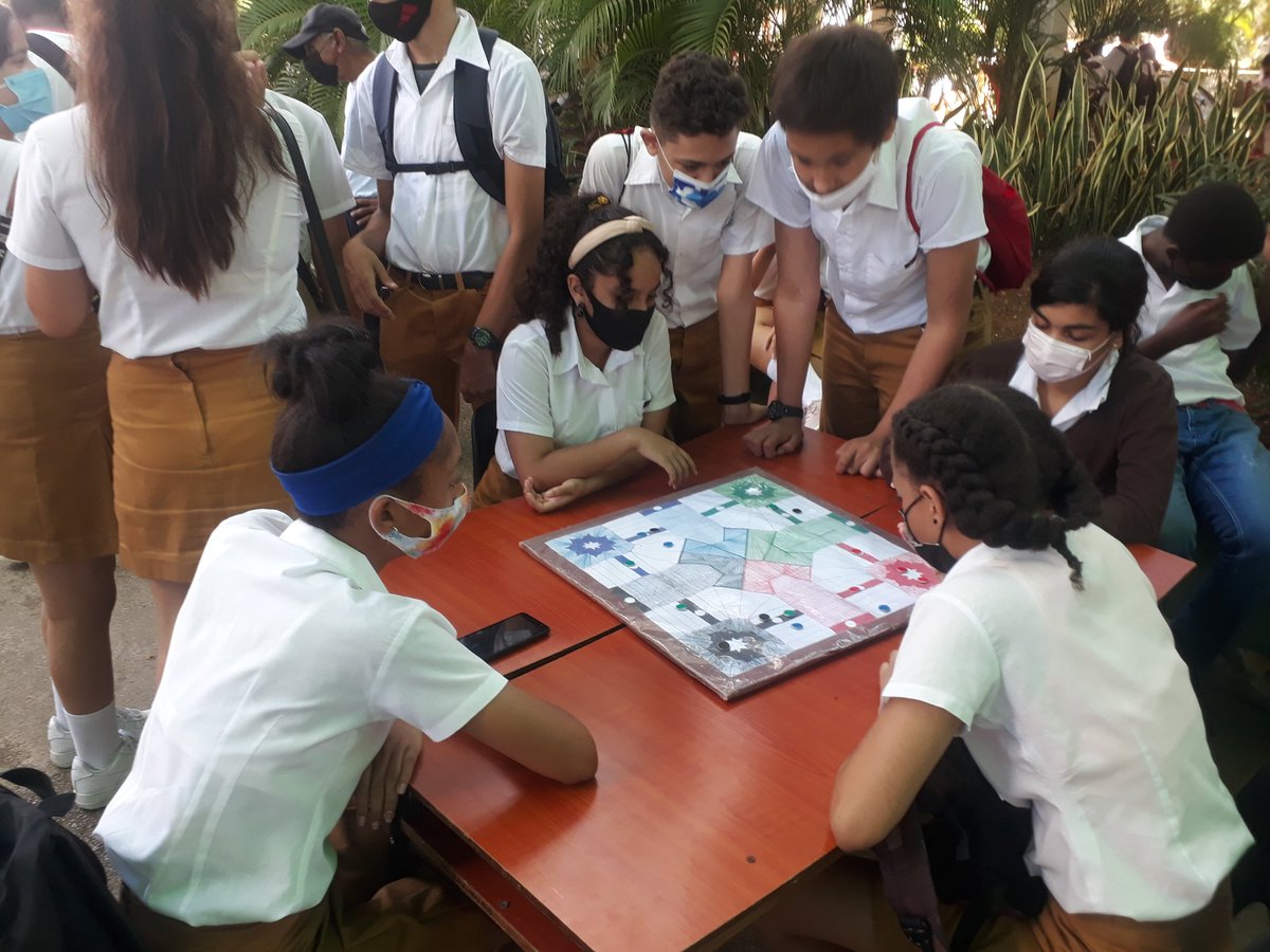 Desde el Palacio Central de Pioneros Ernesto Che Guevara una jornada hermosa con nuestros pioneros. En el festival #Cuba, mi país, los niños y adolescentes interactúan en áreas para el aprendizaje y la recreación. #VamosConTodo #CubaVive <a href="/DiazCanelB/">Miguel Díaz-Canel Bermúdez</a> <a href="/OPJMCuba/">OPJM Cuba</a> <a href="/UJCdeCuba/">UJC de Cuba</a>