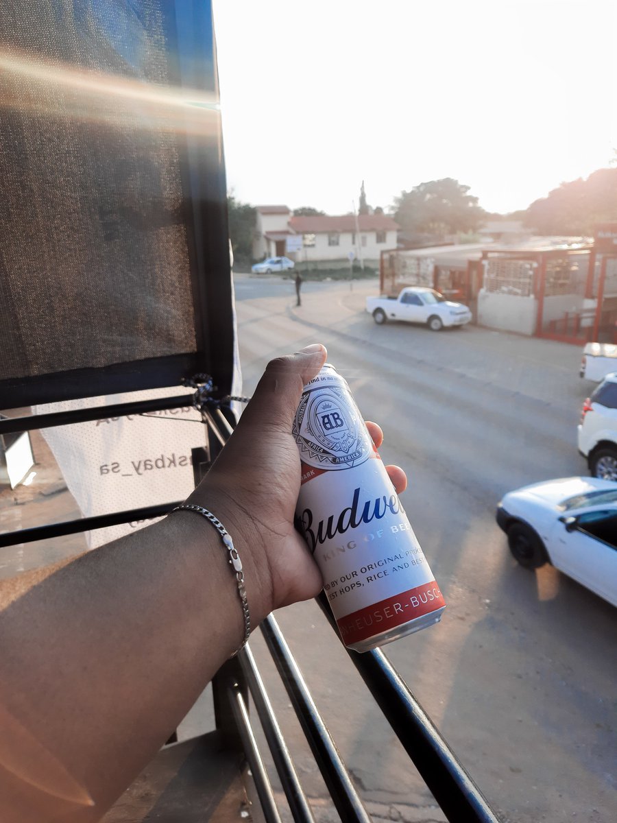 usanele_m's tweet photo. Kupholile🧊
@BudweiserSA https://t.co/Q7DxO6y67r