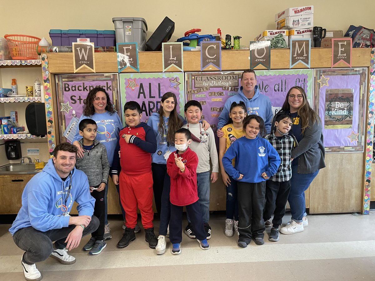 Starting off #AutismAwarenessMonth in room 307 by wearing blue and some cool stickers!💡💙