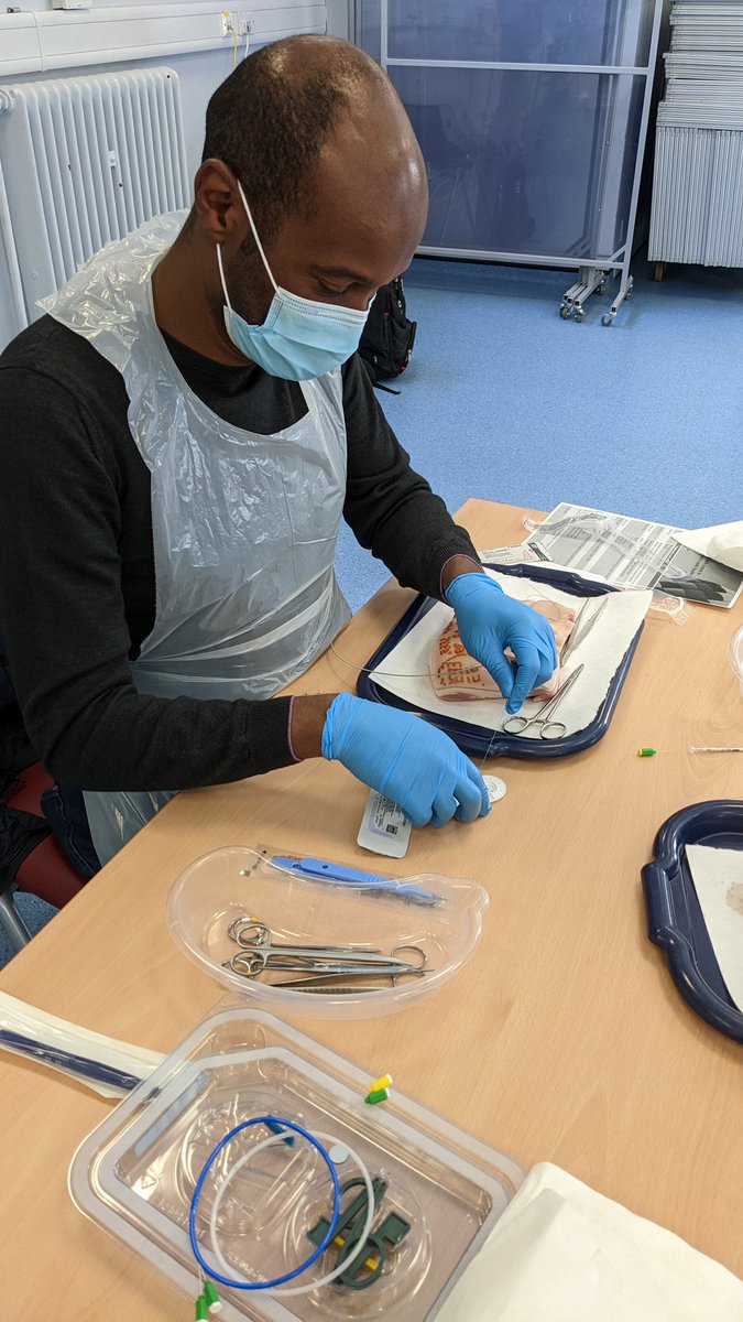 MedEdLeeds's tweet photo. Providing the theory of surgical cardiac pacing with invaluable hands-on practice in a simulated environment. @drandyhogarth for @cardiorespLTHT in collaboration with @AbbottCardio https://t.co/wTuhDYLTb1