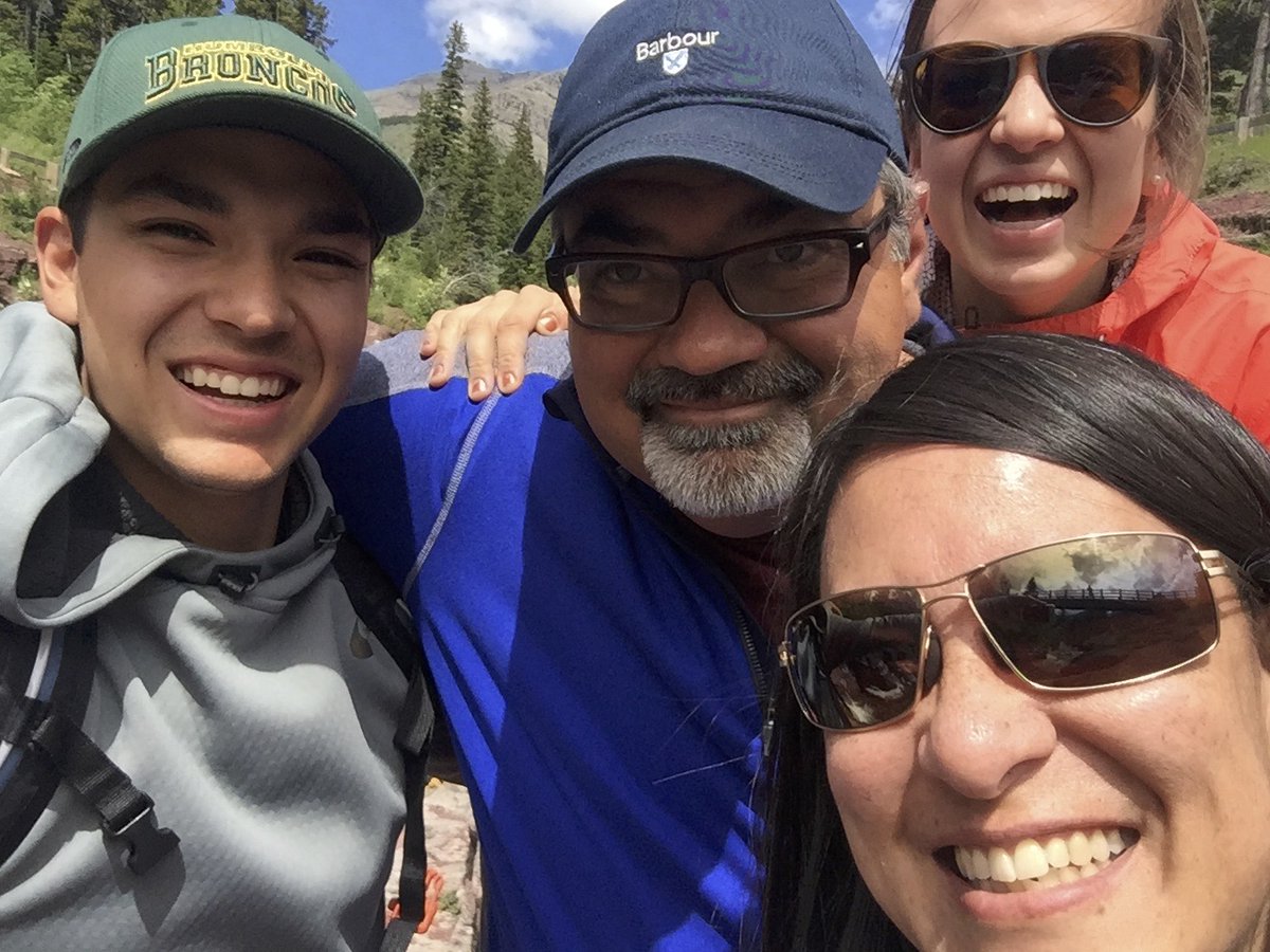 Northern_Health's tweet image. 1 organ donor can save up to 8 lives! April is Organ Donation Awareness Month. Register to be an organ donor today. Talk to your family about organ donation &amp;amp; learn more at taketwominutes.ca

youtube.com/channel/UC6t1N…

#GreenShirtDay #LoganBouletEffect

@greenshirtday