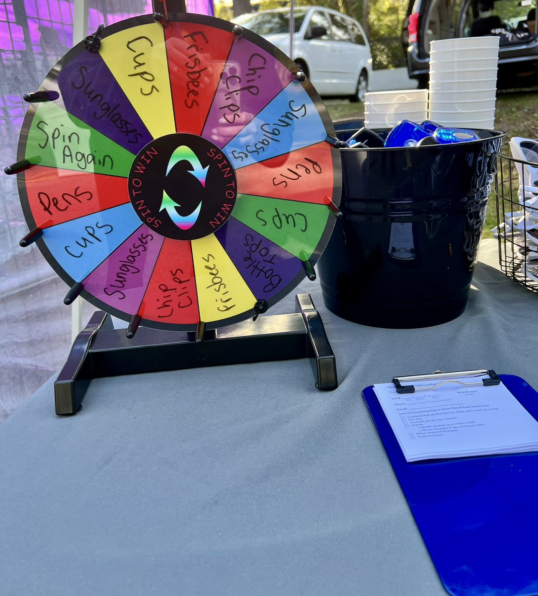 ClinicTrials_SC's tweet photo. Come see us this weekend! Our team is at the #FlowertownFestival in Summerville, SC. Try your luck on our prize wheel to win some cool swag! 🎉  We also have information about our current and upcoming trials. 

We are located at booth M103 in between 2nd and 3rd street. https://t.co/IVD56SDCkw