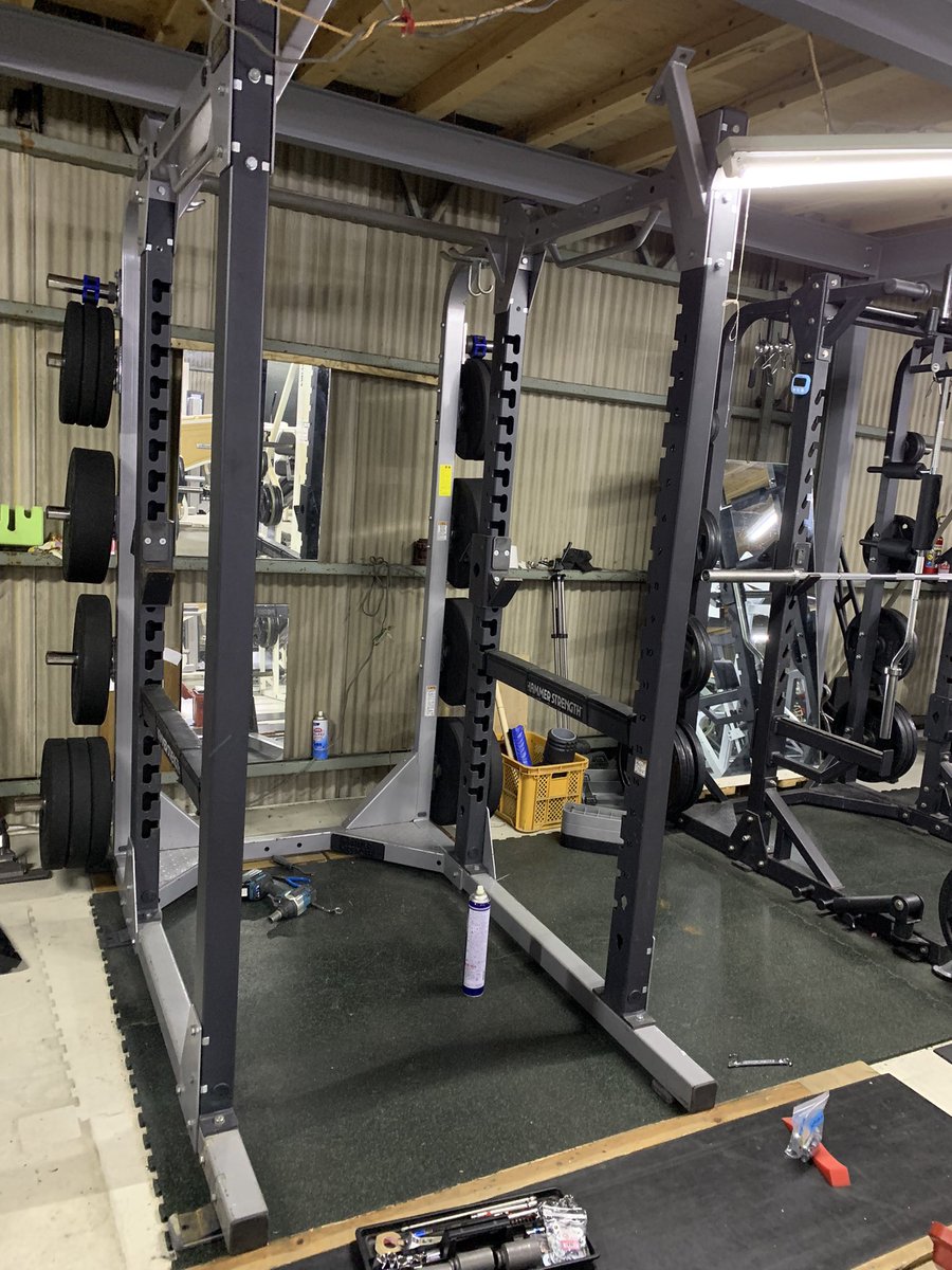 ハンマーストレングスのパワーラック組み立て完了😵結構大変だった