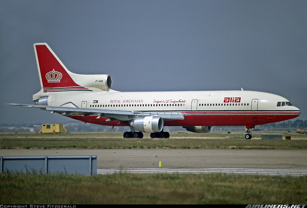 n194at's tweet photo. Alia Royal Jordanian Airlines
Lockheed L1011-500 JY-AGB
LHR/EGLL London Heathrow Airport
Photo credit Steve Fitzgerald | July 7, 1984
#AvGeek #Airline #Aviation #AvGeeks #Lockheed #L1011 #TriStar #ATA #RoyalJordanian #London #LHR #Haethrow @HeathrowAirport https://t.co/7HByNRbsjb