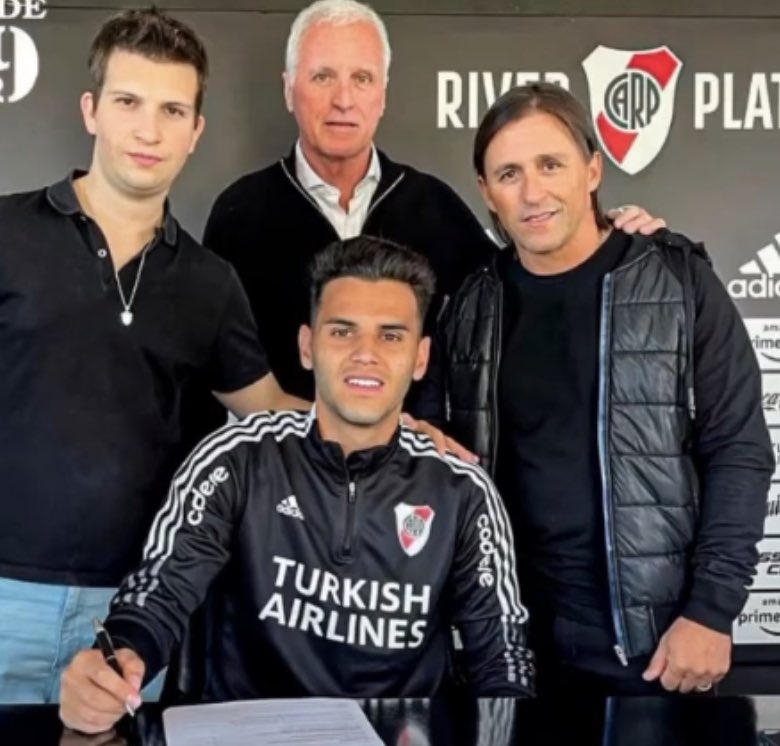 sariskleit's tweet photo. Cristian Ferreira extendió su vínculo con #River hasta diciembre de 2024. https://t.co/ArcW0ZtP9V