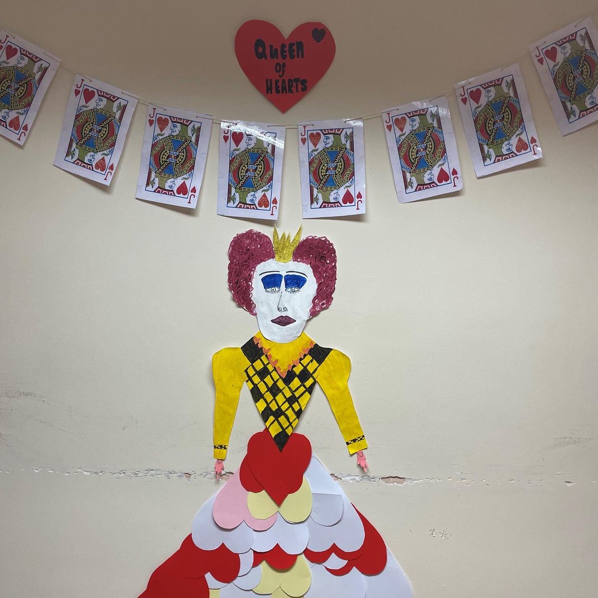 rehabilityuk's tweet photo. Check out our amazing service users art gallery, what should they make next? 

#art #queenofhearts #rehabilityuk https://t.co/edIyToWVvs