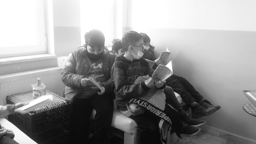 MerkezAtaturkio's tweet photo. Kütüphaneler Haftasında okulumuz öğrencileri Çamlıdere Halk Eğitim Merkezinde oluşturulan Sıfır Atık Kütüphanesine ziyarette bulundular📚🎈🎊 https://t.co/nsJRTprF8H