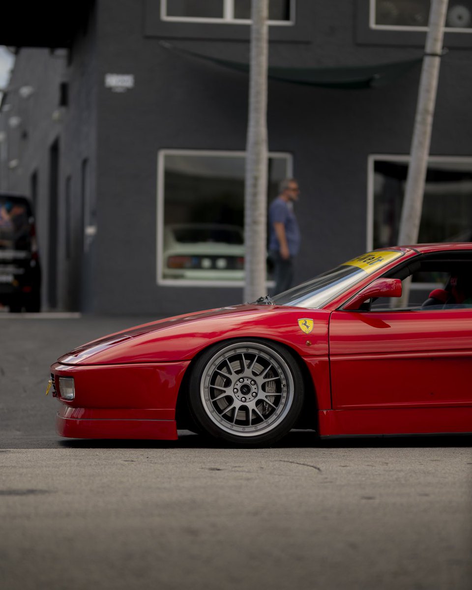 y0itzflip's tweet photo. legendary. #Ferrari #Rwb #RMCMiami https://t.co/XCQcDWI5j6
