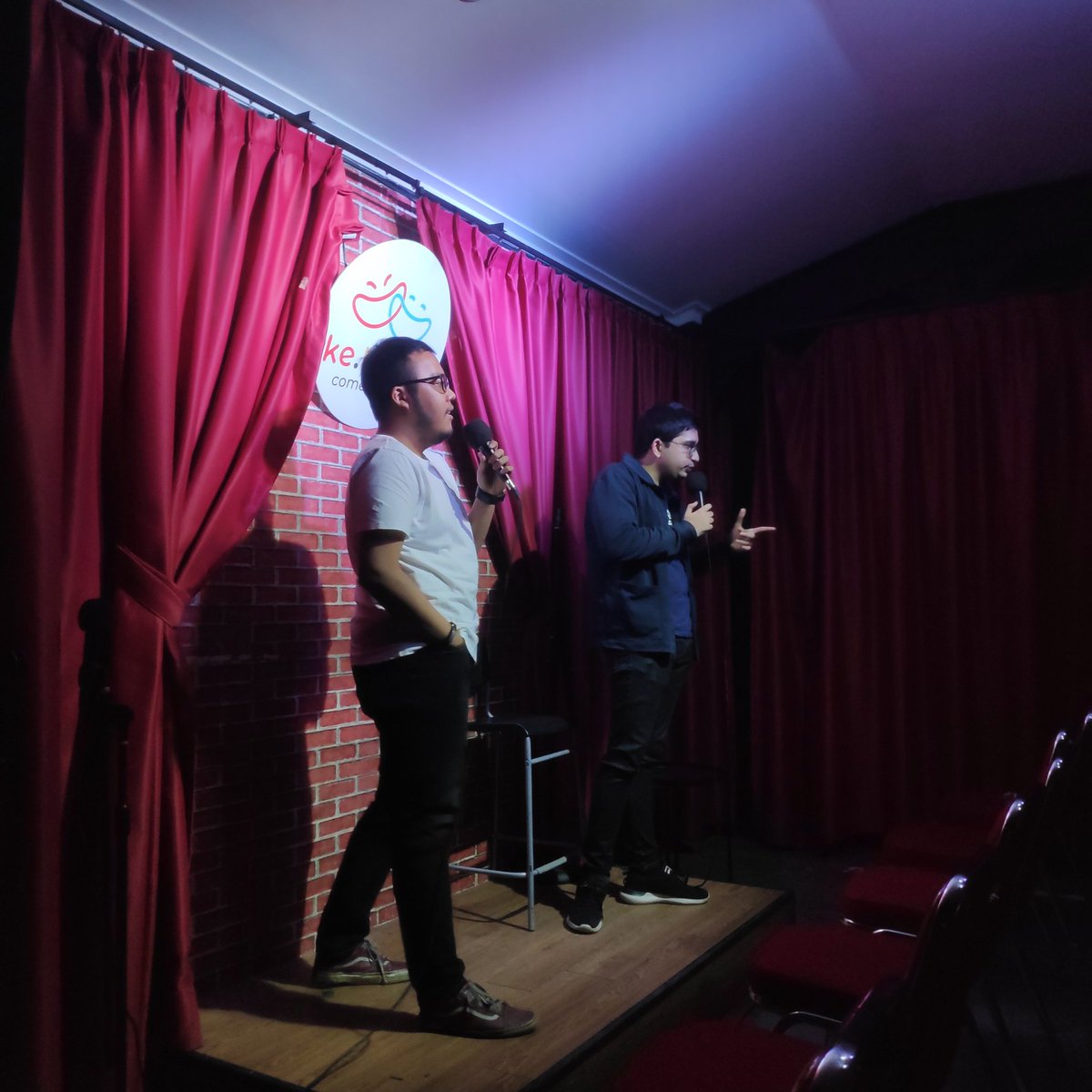 mrshananto's tweet photo. Great fun at Share The Mic with @Sukraj_p @raissmarssy at @ClubKetawa @ComedyCentralID @jakartacomedy https://t.co/AzKL5byfwZ