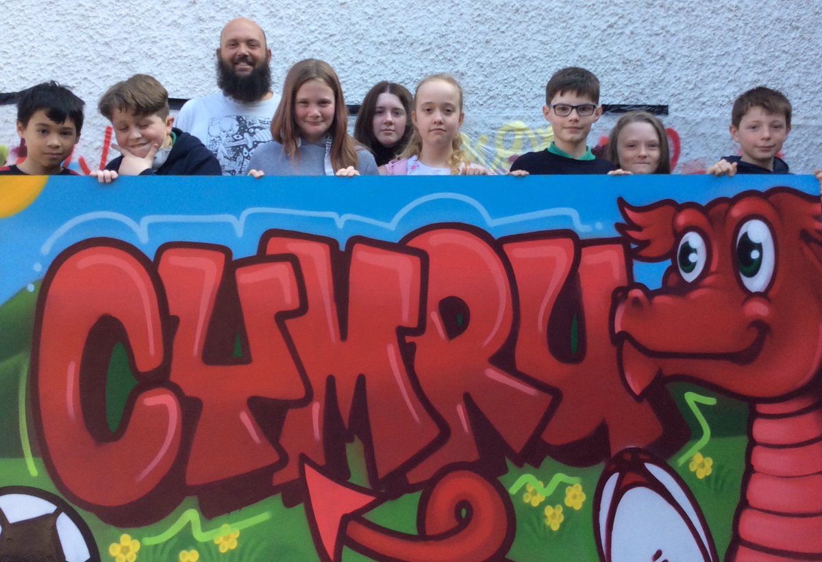Penparcau Forum (@penparcauforum) on Twitter photo "...a colourful mural was created... at the Pen-y-Bont underpass in #Penparcau, along the river Rheidol. The design was created by a local young person"
cambrian-news.co.uk/news/youngsterβ¦
<a href="/llwynyreos/">Ysgol Llwyn yr Eos</a> <a href="/CambrianNews/">Cambrian News</a> <a href="/BroAber_360/">BroAber360</a> <a href="/AberystwythNews/">The EGO</a> <a href="/MenterAber/">Menter Aberystwyth</a> #graffiti #Cymru #Ceredigion "...a colourful mural was created... at the Pen-y-Bont underpass in #Penparcau, along the river Rheidol. The design was created by a local young person"
cambrian-news.co.uk/news/youngsterβ¦
<a href="/llwynyreos/">Ysgol Llwyn yr Eos</a> <a href="/CambrianNews/">Cambrian News</a> <a href="/BroAber_360/">BroAber360</a> <a href="/AberystwythNews/">The EGO</a> <a href="/MenterAber/">Menter Aberystwyth</a> #graffiti #Cymru #Ceredigion