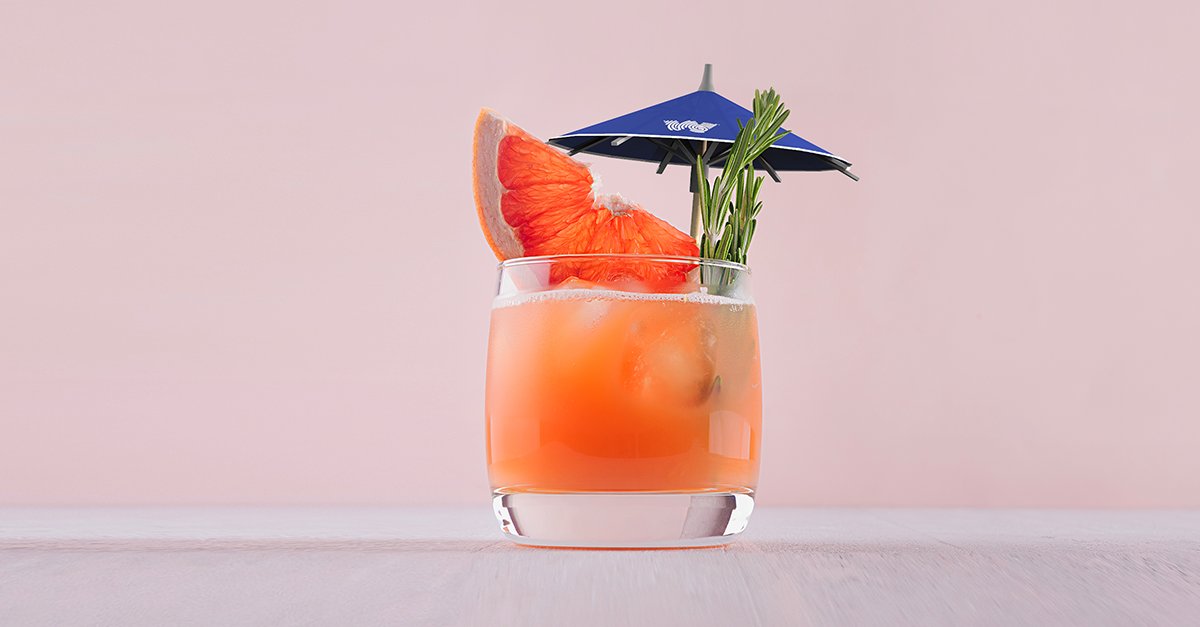 wxmanumbrella's tweet photo. The cocktail Umbrella, has you, and your drink, covered.
#TakeItOutside #CocktailUmbrella #SpringCocktail
https://t.co/5GLD9wCzzo https://t.co/QnUO94l2rR