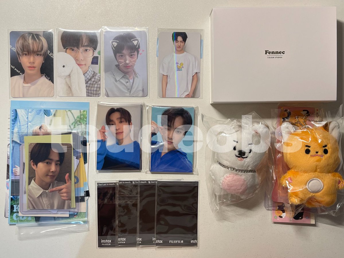 qyucart's tweet photo. 📮 #teubmail ☺︎

april neta box arrived much earlier than expected yay! 🤍

- everline vce SGs + POBs
- lapothicell
- random pc and items pasabuys

I’ll sort during the weekend, please just wait for my DM for those whose items already arrived tysm 🫶🏻 https://t.co/VfxDxRw2fO