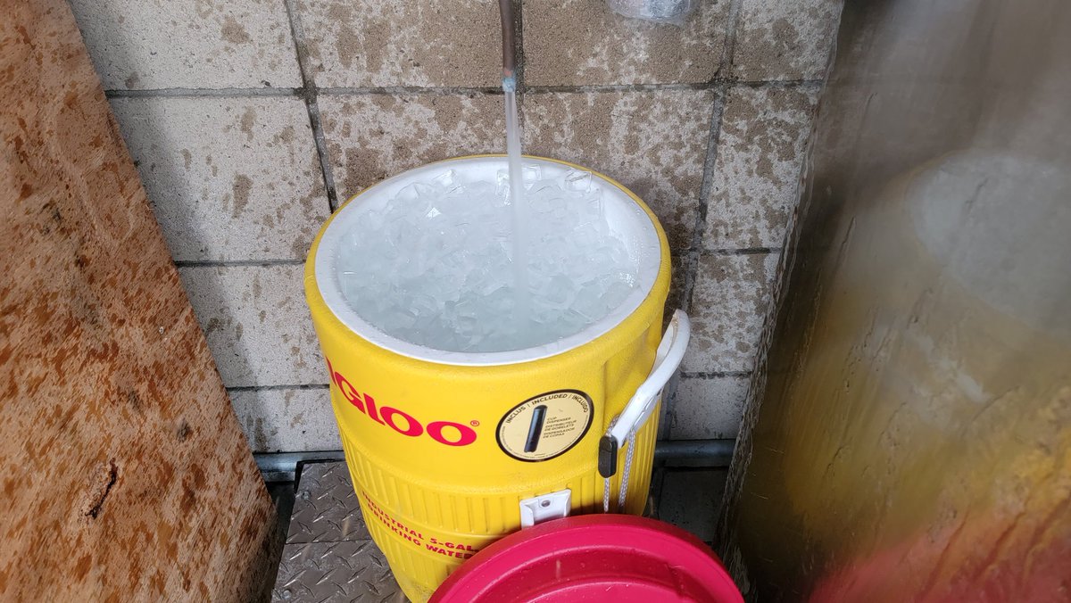 NFTWithMe_'s tweet photo. First and favorite part of every day.
If you're seeing this, DRINK SOME WATER, your body will thank you ❤️🔥💦
#5Gal #OSHAApproved #HighQuality #H2O #Hydration #MyMommaSaid #StayHydrated #DrinkMoreWater #Igloo #IceCold https://t.co/vHv7sIDFsu