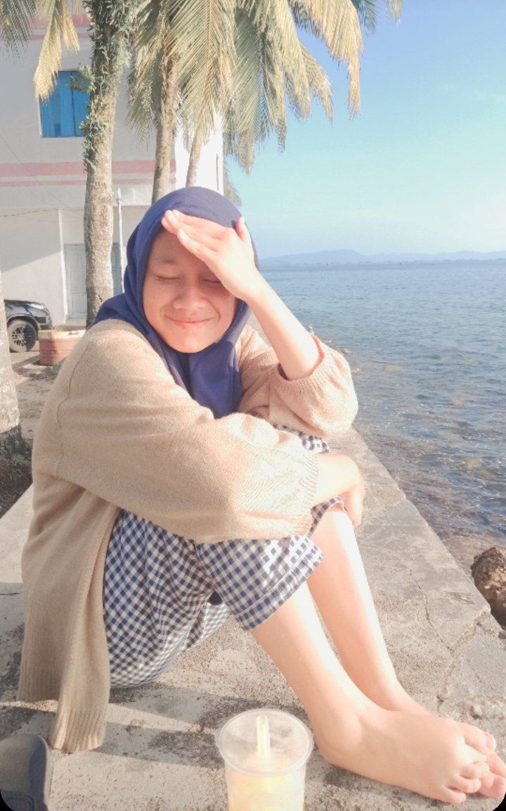 afinaaprilyaa's tweet photo. psttt akunnya berdebu bgt😌
#FotoProfilBaru #suamipengganti28 https://t.co/Qnp01kyqv9