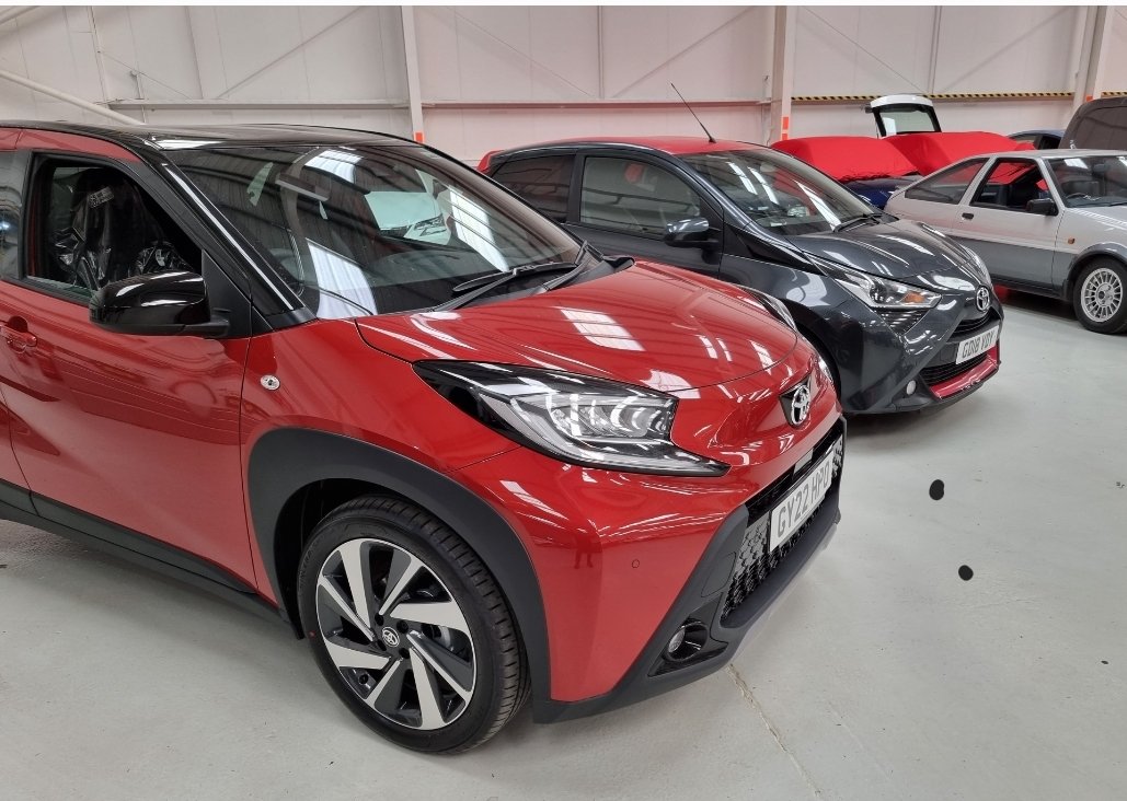GrayBoth's tweet photo. Out with old and in with the new @ToyotaUK @ToyotaMotorCorp #aygox #AygoX #Cross #crossover #newpresscarday #newcarday #presslaunch #pressfleet https://t.co/eB8rXd0wWq