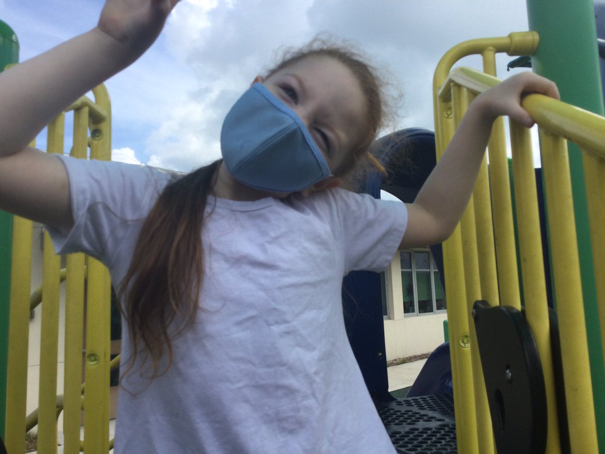 eve_cochran's tweet photo. I love my student photographers! I should hand over the camera more often-they know just how to capture the moment! #purehappiness #recessrocks #TCS https://t.co/gQSjQJXFjA