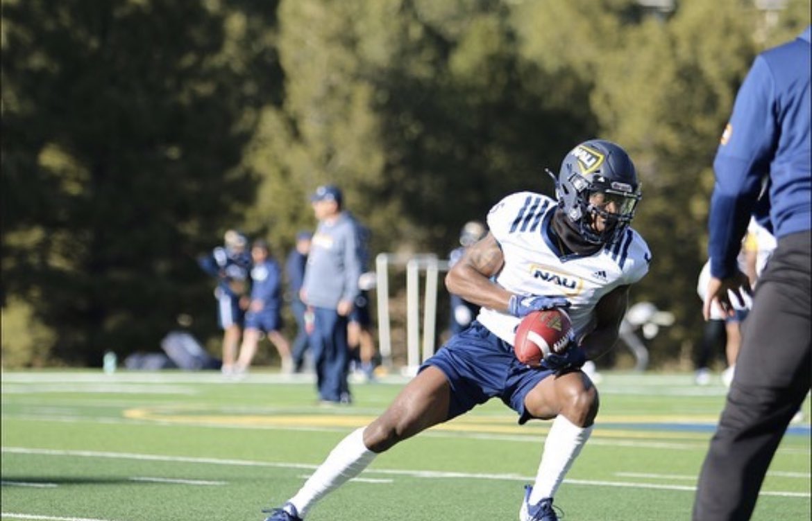 OwlFootball_'s tweet photo. Spring Ballin’ 

Keep at it @kay_ardoinll 

#OwEra | 🦉 https://t.co/wVITOjNSz0