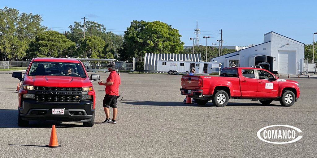 COMANCO's tweet photo. COMANCO EMPLOYEES RECEIVE DEFENSIVE DRIVER TRAINING
Read the full story: https://t.co/eNvPg3NMJ5
SAFETY ★ QUALITY ★ SERVICE
#COMANCO #BehindTheWheel #DefensiveDriving #VehicleSafety @StPetersburg #EvasiveManeuvering #SkidControl #Florida https://t.co/pIigyLnESb