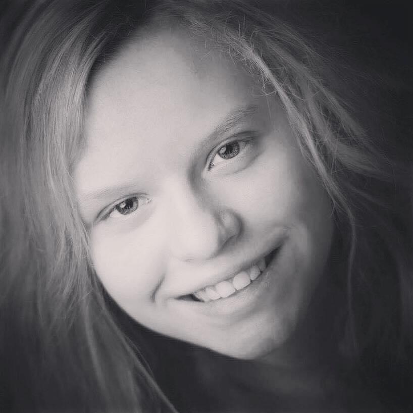 happy #fridaysforbrock 🖤 
hi Colbs and bestie’s, I hope you all have a great day!! 🤍

<a href="/ColbyBrock/">Colby</a> 
I really appreciate you 
and love you! 🖤🤍