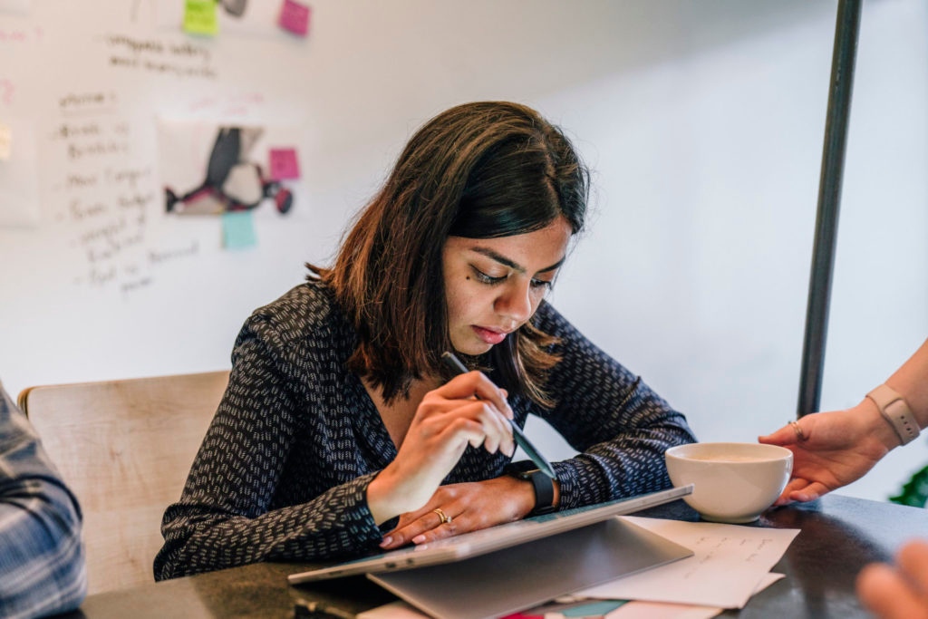 adskFusion's tweet photo. Sketching in #Fusion360 offers a forgiving, time-friendly, digital environment to designers. Learn to draw the future in today's blog post! https://t.co/pWiNzVIjZW https://t.co/5JhbV4oiSJ