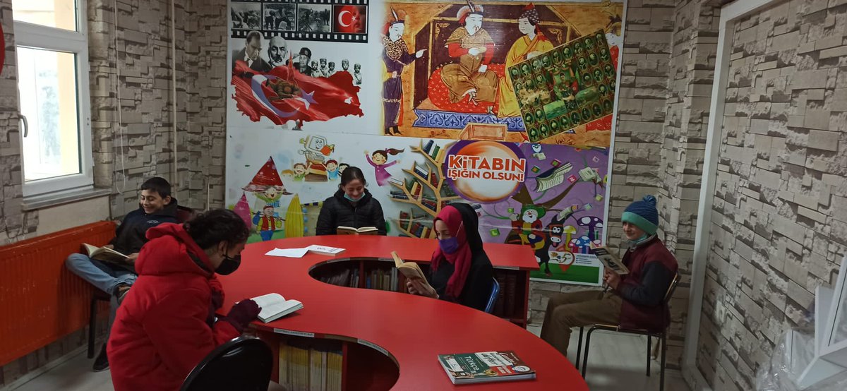 arslanmirac's tweet photo. #OkursuzKütüphaneKalmasın
@hbfettahoglu
@TrabzonValilik
@Trabzon_MEM
Adnan Kahveci İmam Hatip Ortaokulu kütüphanesini boş bırakmıyor. https://t.co/MXkvCtFIJw