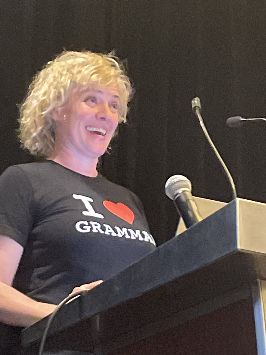 EditorMark's tweet photo. Grammar Table is about community, communication, a return to the public square. Perfect theme from Ellen (@GrammarTable) Jovin for #ACESEmerge. #grammartable #grammar https://t.co/SaG2HjIfwf