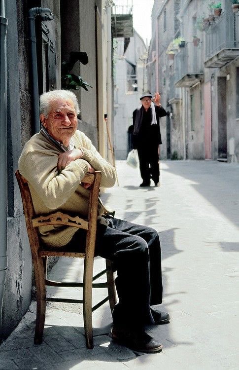 lavitalenta's tweet photo. The free man is the man perfectly at home with himself. https://t.co/JGPDKt5noB