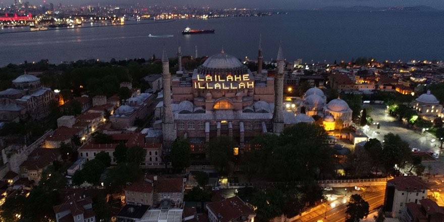 Bizleri Ramazan-ı Şerif ayına kavuşturan Rabbimize hamd olsun.
Birlik ve beraberlik içerisinde, sağlıkla, sıhhatle, bereketle ve Rabbimizin rızasını kazanmış olarak Ramazan Bayramına erişmeyi cümlemize nasip eylesin.
#Ramazan