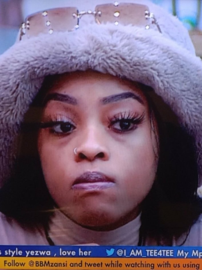 Ndumiee94's tweet photo. Four hours to go!! Have you made the best of it? I know I have. Please guys. Try your best. I know we're exhausted. I know we want to rest. But only after 10pm. VOTE!!! #BBMzansi #MphoWaBadimo𓃵 #VoteForMpho https://t.co/8dpKZ95yzz