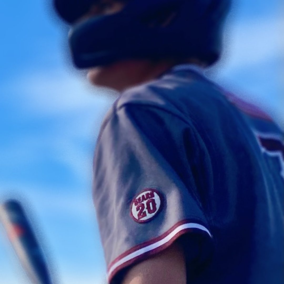 LbhsB's tweet photo. Playing with purpose #RIPCoachSears #TrusttheProcess @ocvarsity @OCSportsZone @LagunaBeachUSD @CIFSS https://t.co/3YlvkabIcG