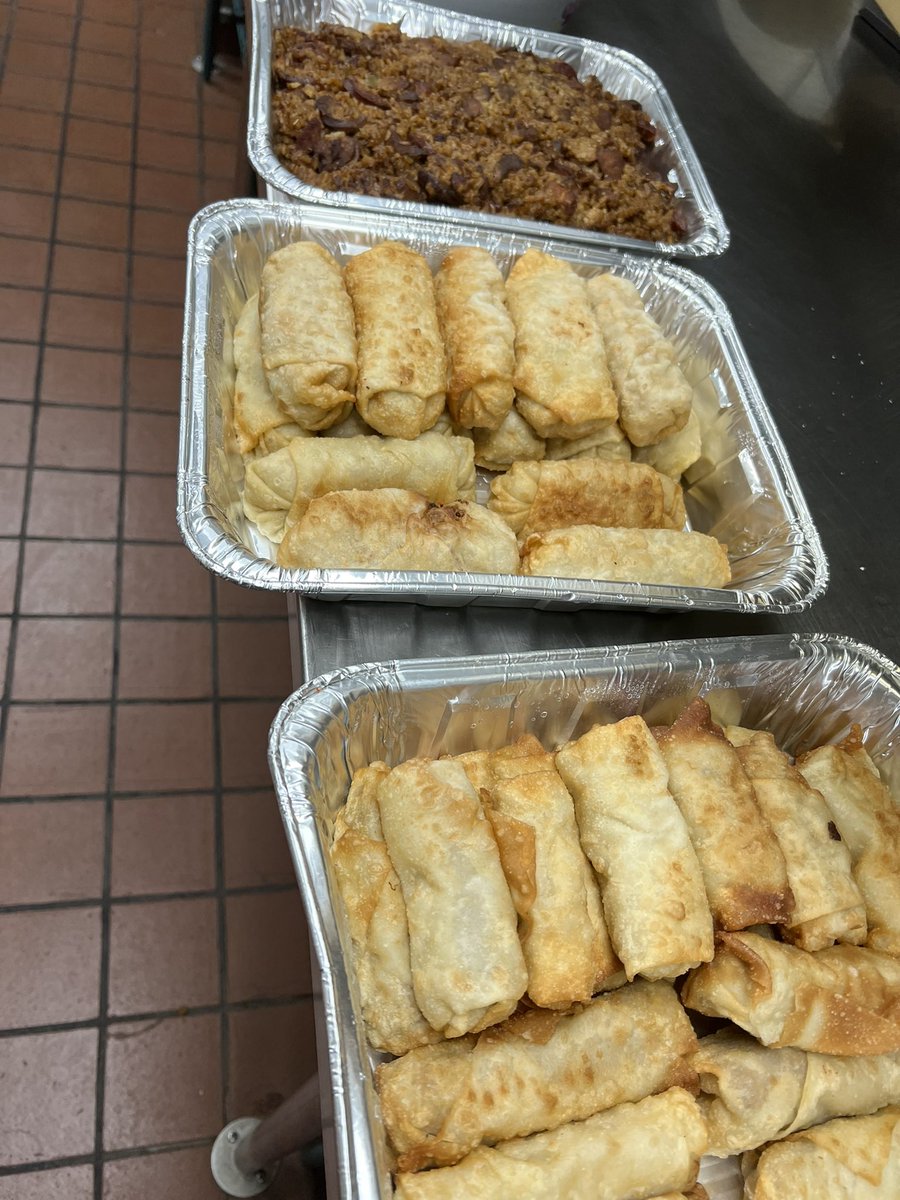 Josey1795's tweet photo. #chilislove #potluckday @scorley3 @BrianAdkins1 @Chilis https://t.co/ZvvP31KvOK